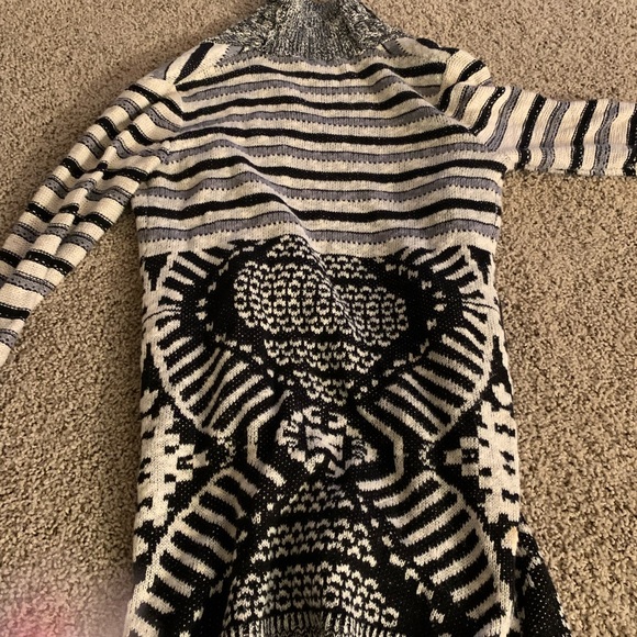 Pattern Thick Cardigan - Picture 3 of 4